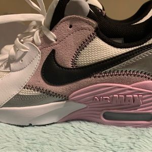 Women’s Nike Airmax- size 9